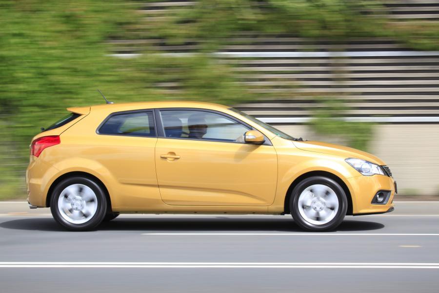  Kia pro_cee&rsquo;d EcoDynamics 2011 года  (фото 49 из 133)